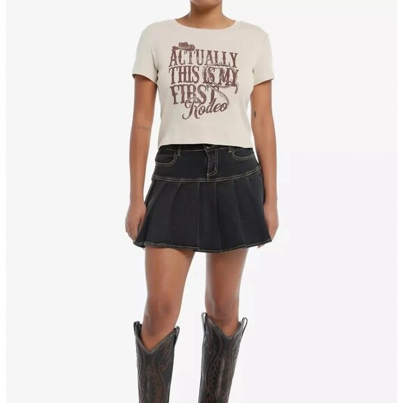 This Is My First Rodeo Juniors Hot Topic Bioworld Beige Baby T-Shirt New XL - Picture 2 of 5